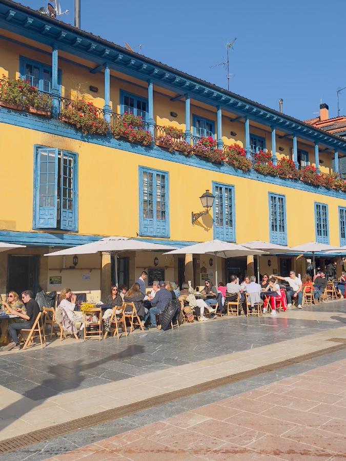 Appartamento Piso En El Emblematico Barrio Antiguo De Oviedo Esterno foto