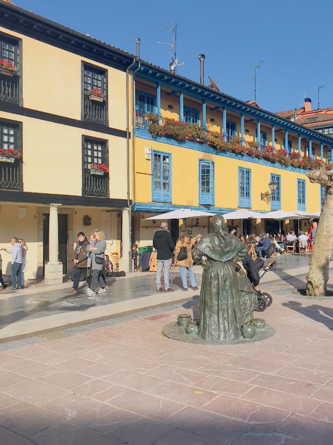 Appartamento Piso En El Emblematico Barrio Antiguo De Oviedo Esterno foto