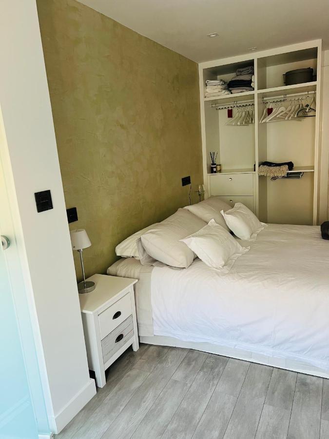 Appartamento Piso En El Emblematico Barrio Antiguo De Oviedo Esterno foto